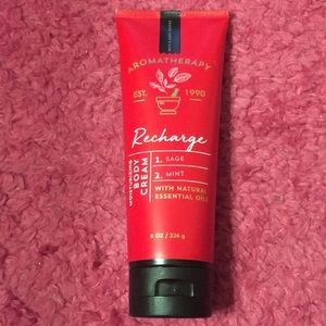 Bath & Bodyworks Aromatherapy Recharge Body Cream